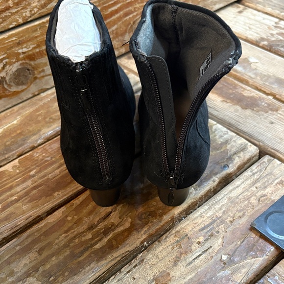 Clarks Black Ankle Booties - Picture 4 of 6